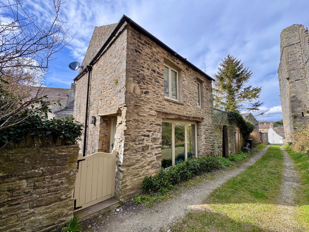 Main image of property: The Coach House, West End, Middleham, Leyburn