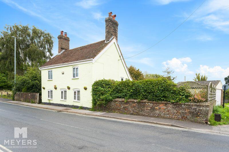 2 bedroom cottage for sale in Corfe Road, Stoborough, BH20 , BH20