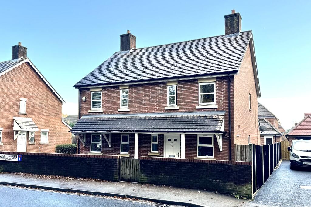 Main image of property: Brook Lane, Sarisbury Green