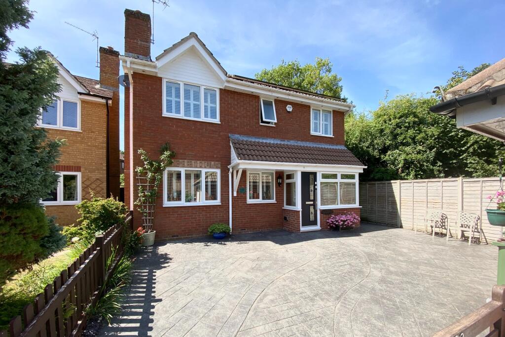 Main image of property: Oldenburg, Whiteley