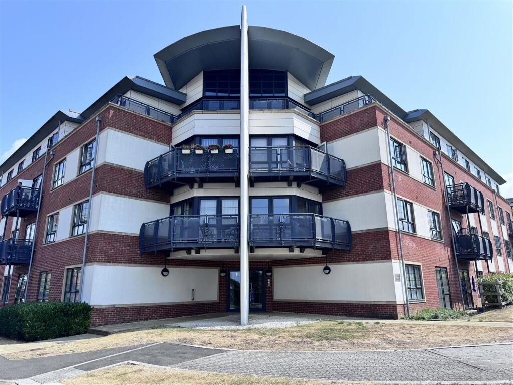 Main image of property: Lincoln Court, Wallis Square, Farnborough