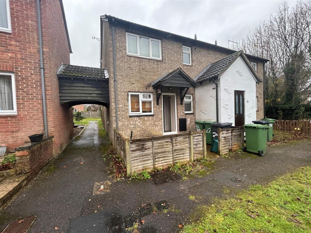 Main image of property: Heathfield, Basingstoke, RG22 4PA