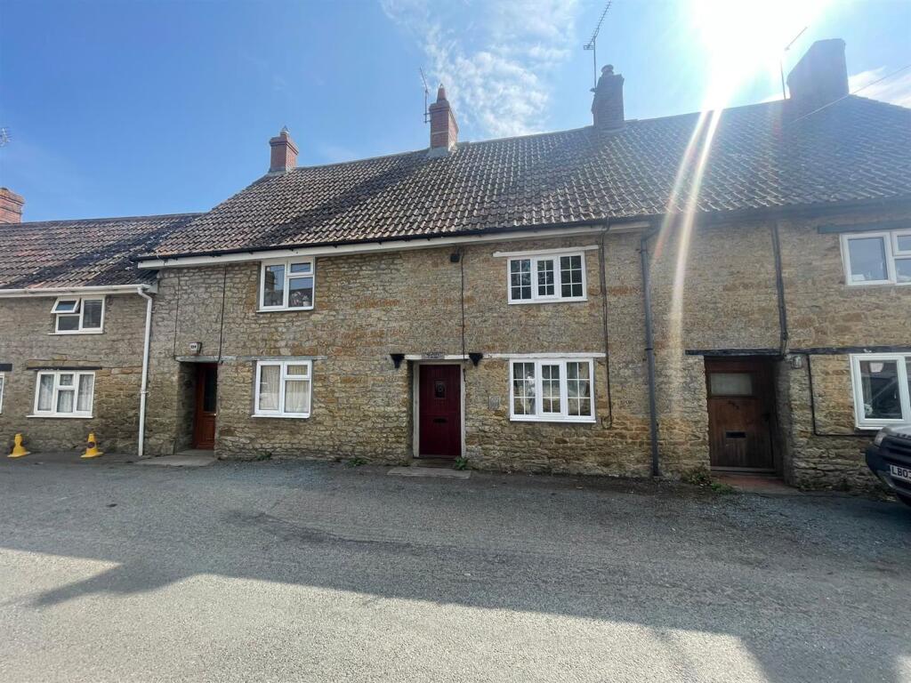 Main image of property: Heathers Cottage, Haselbury Plucknett- NO CHAIN