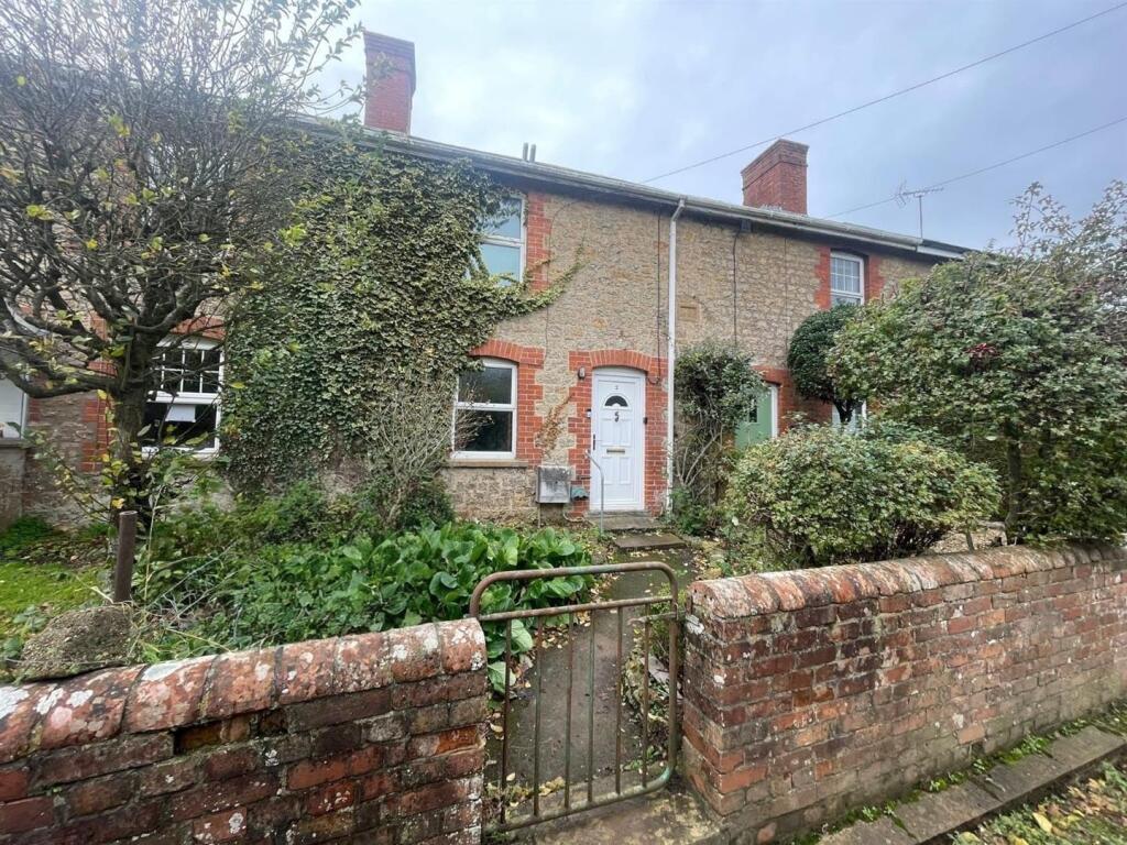Main image of property: Newbery Lane, Misterton - MOTIVATED SELLER