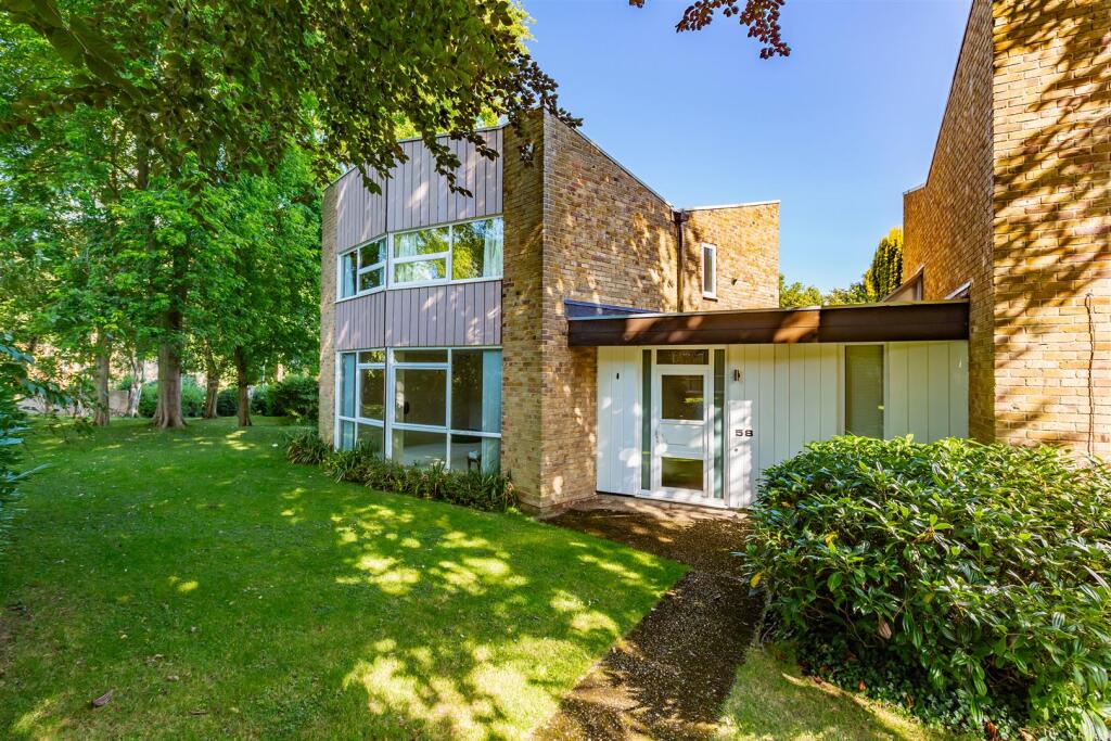 Main image of property: Lambardes, New Ash Green