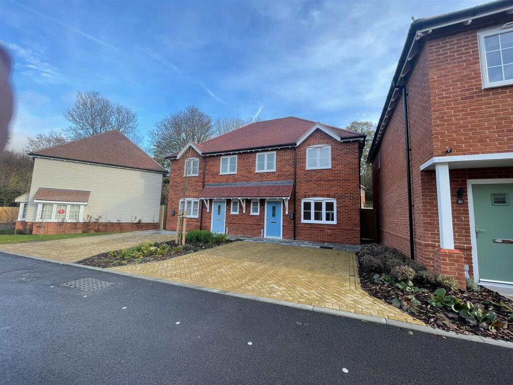 Main image of property: Old Halt Close, Fawkham, Longfield