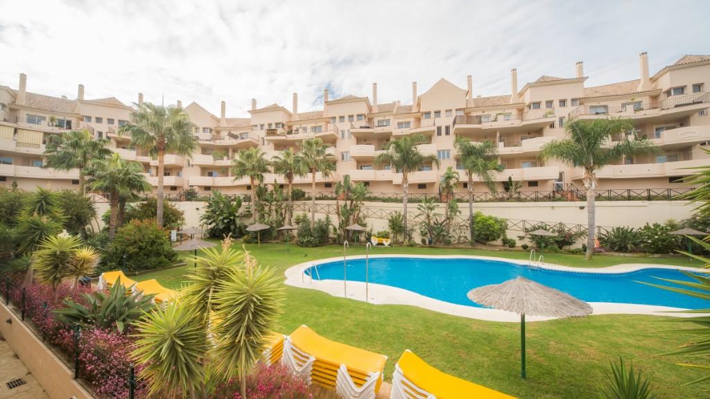 2 bedroom apartment for sale in Duquesa, Málaga, Andalusia, Spain