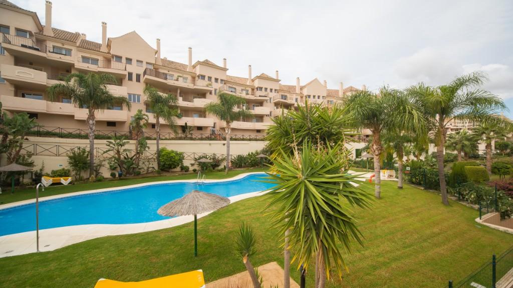 2 bedroom apartment for sale in Duquesa, Málaga, Andalusia, Spain