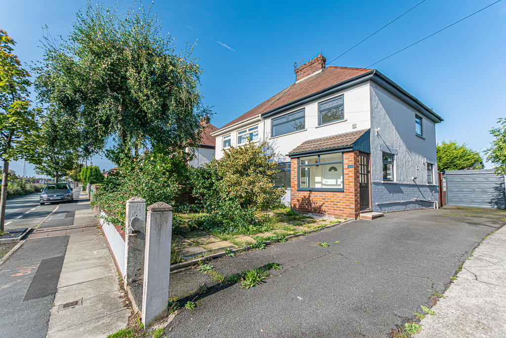 3 bedroom semidetached house for sale in Church Road, Litherland, Liverpool, L21