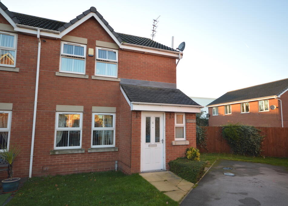3 bedroom semidetached house for sale in Stonefont Close, Walton