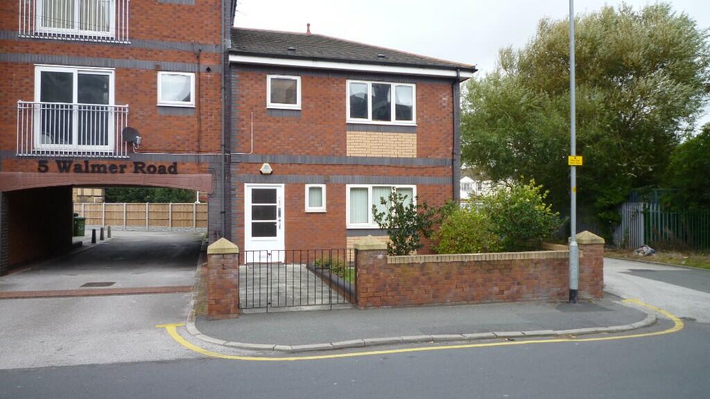 2 bedroom flat for sale in Walmer Road, Liverpool, Merseyside, L22