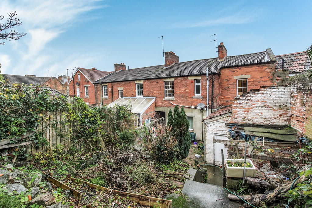 4 bedroom terraced house for sale in Warminster Road, Westbury, BA13