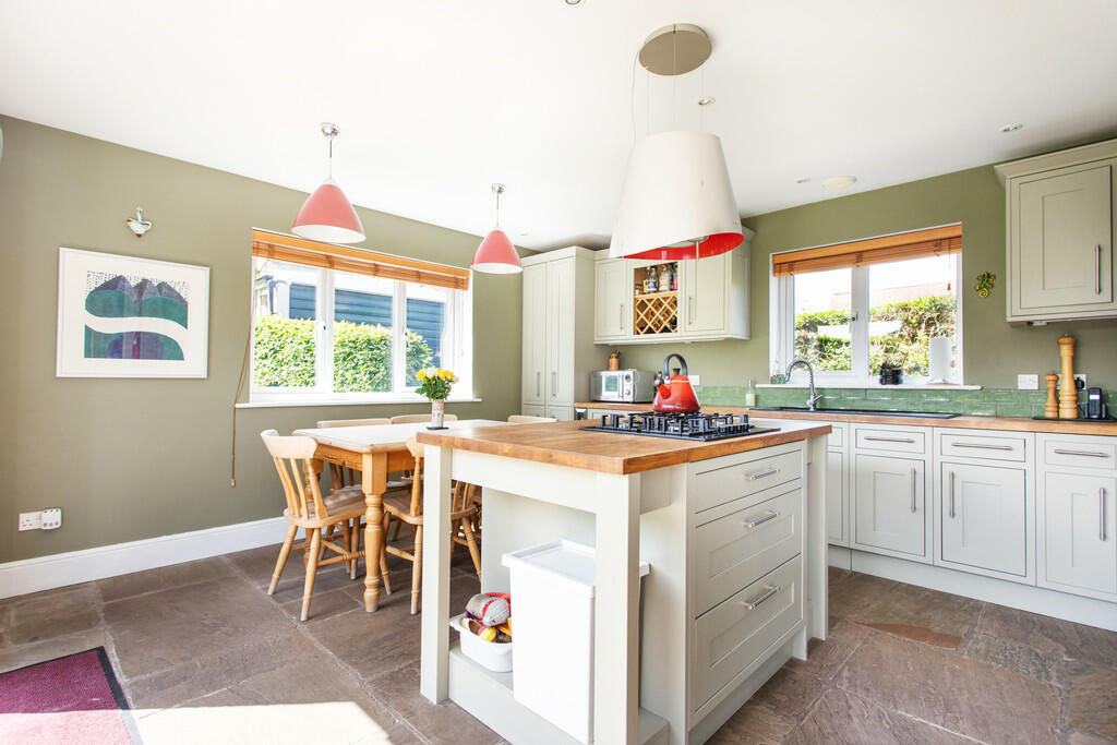 Additional property image - Tynings Lane, Bratton