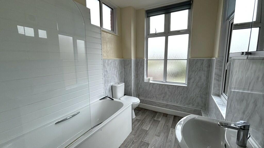 Additional property image - Studley Manor, 270 Frome Road
