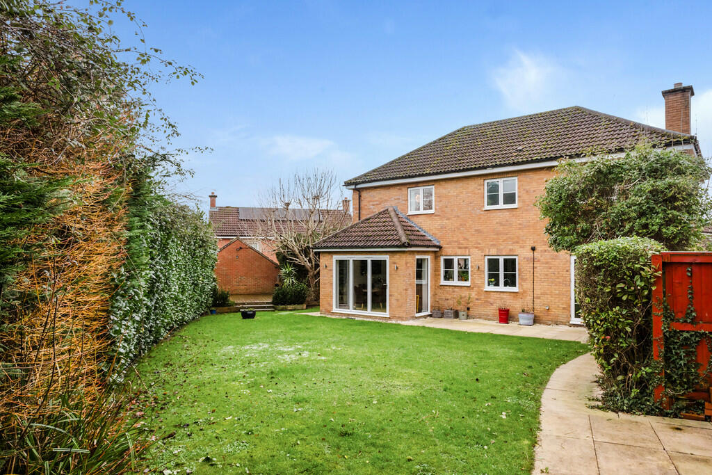 Additional property image - Eriskay Gardens, Westbury