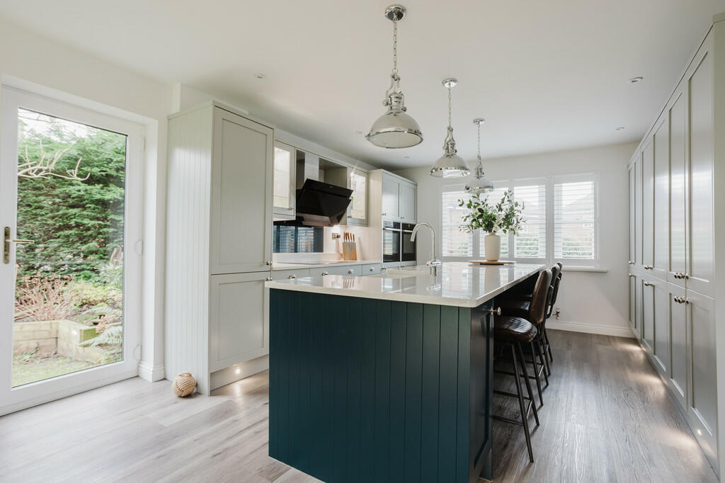 Additional property image - Eriskay Gardens, Westbury