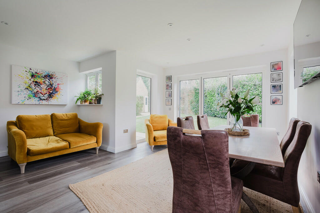 Additional property image - Eriskay Gardens, Westbury