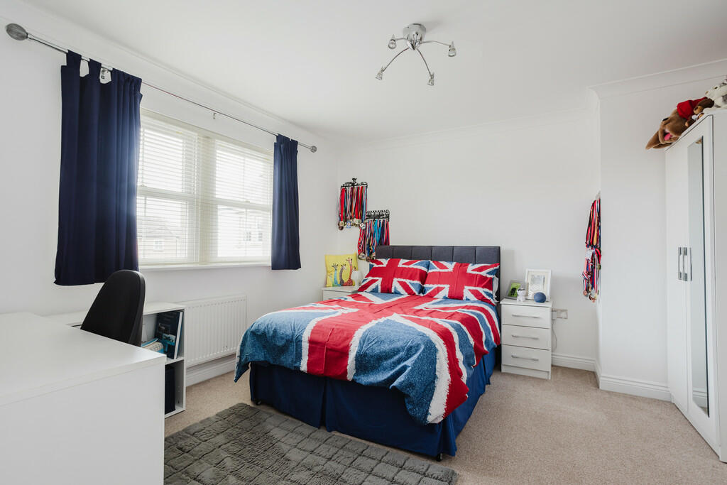 Additional property image - Eriskay Gardens, Westbury