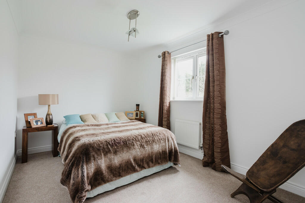Additional property image - Eriskay Gardens, Westbury