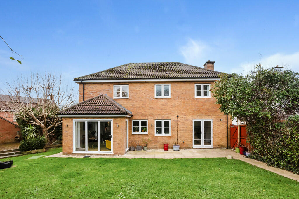 Additional property image - Eriskay Gardens, Westbury