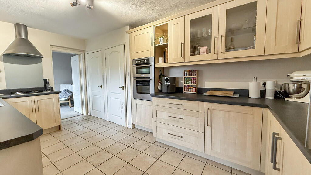 Additional property image - Langholm Avenue, Warminster