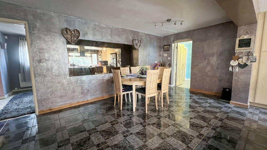 Additional property image - The Downlands, Warminster