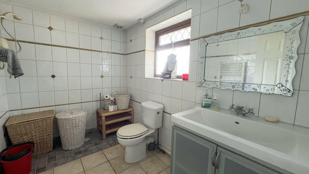Additional property image - The Downlands, Warminster