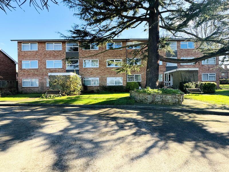 2 bedroom flat for sale in Aldersyde Court, Tadcaster Road, York YO24