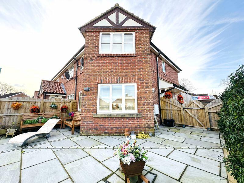 2 bedroom end of terrace house for sale in Brierley Place, Almsford Road, Acomb, York YO26 5NZ, YO26