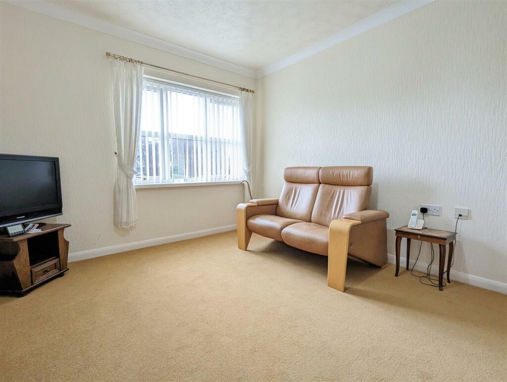 1 bedroom retirement property for sale in Oxford Court, Ansdell, Lytham