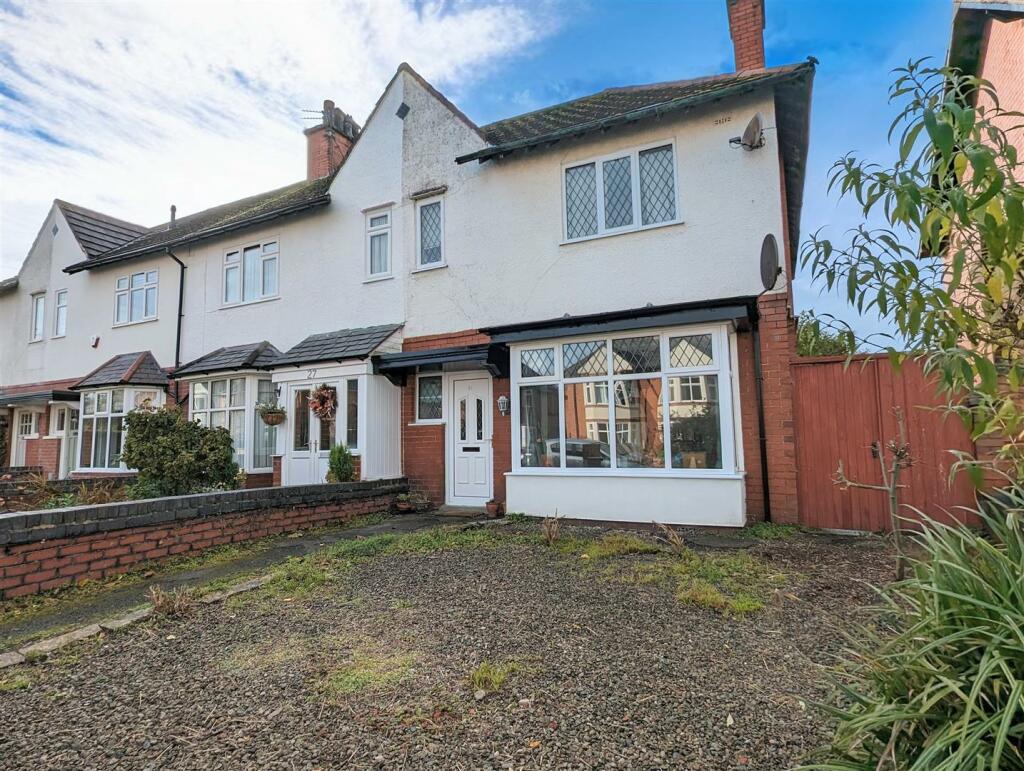 3 bedroom end of terrace house for sale in Mythop Avenue, Lytham, FY8