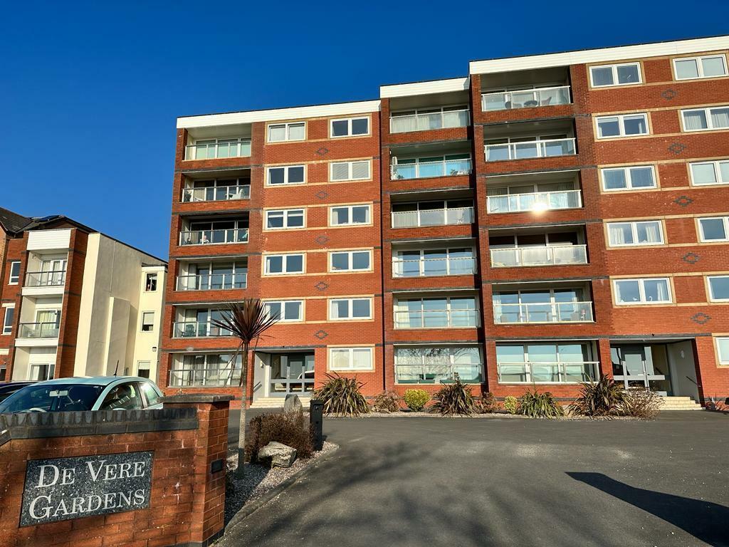 2 bedroom apartment for sale in De Vere Gardens, South Promenade, Lytham St. Annes, FY8