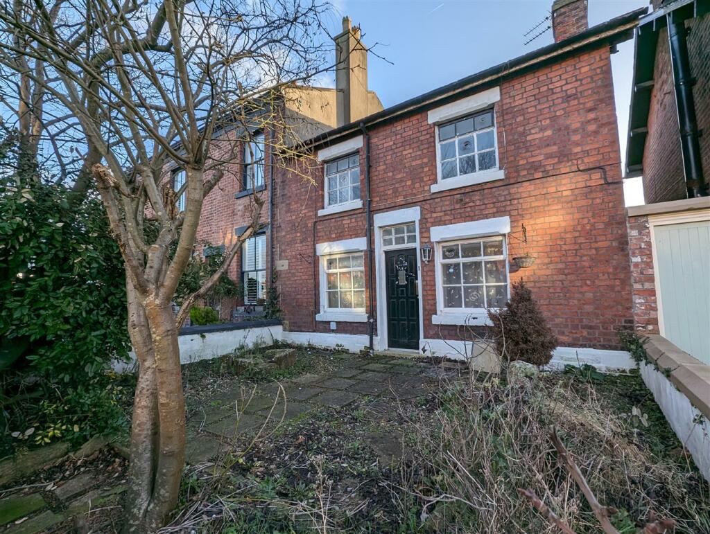 2 bedroom end of terrace house for sale in Westby Street, Lytham, FY8