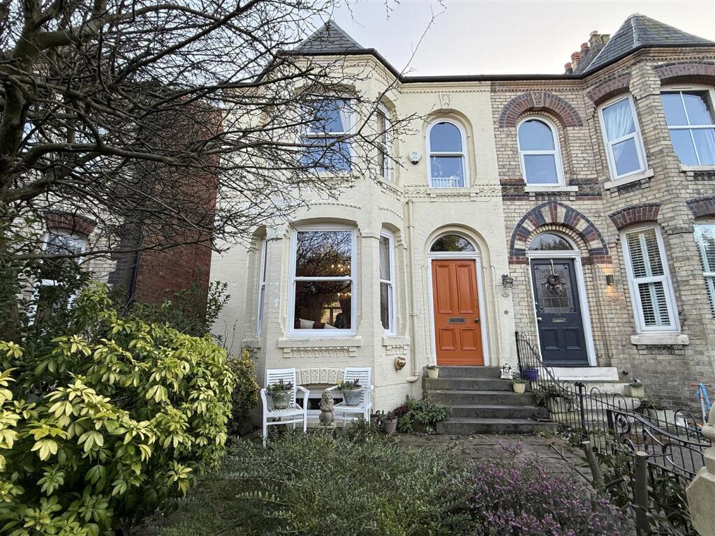 Main image of property: Cleveland Road, Lytham