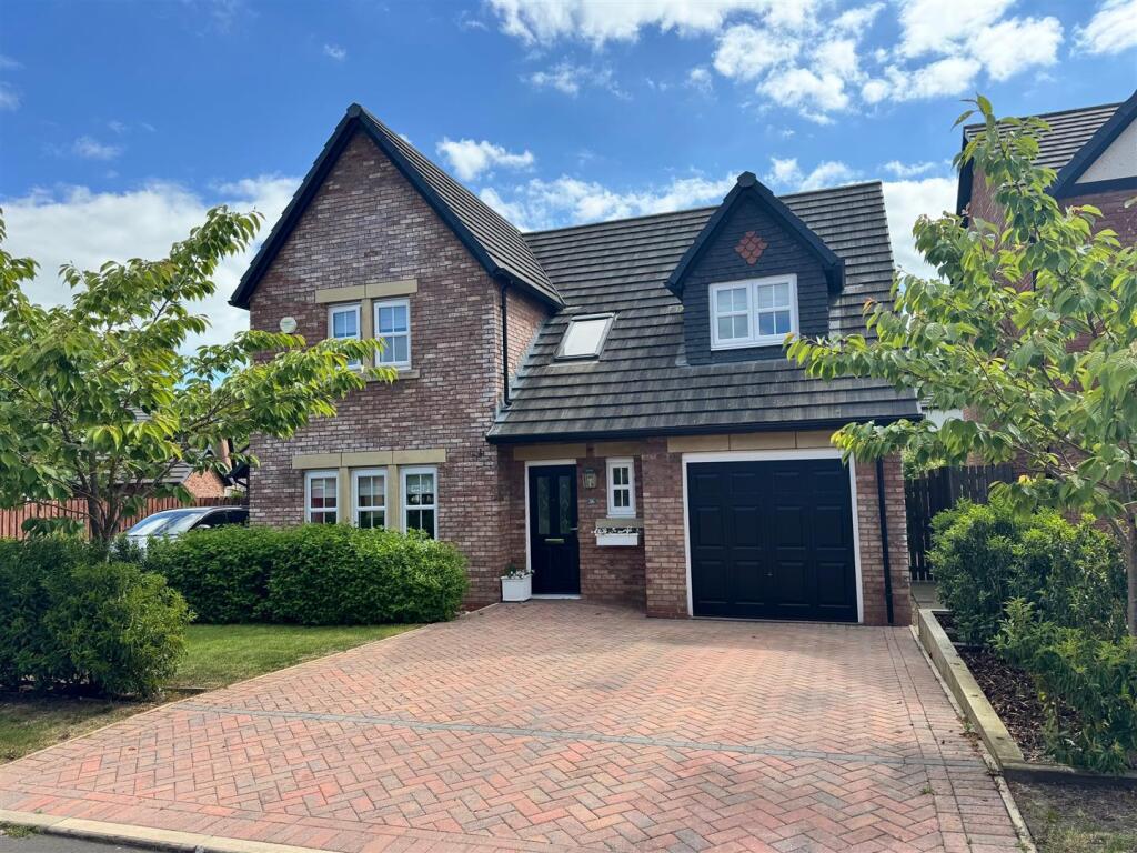 Main image of property: Old Tarnbrick Way, Kirkham