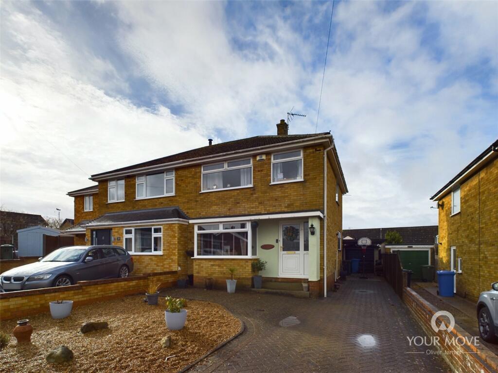 3 bedroom semidetached house for sale in Conrad Close, Lowestoft