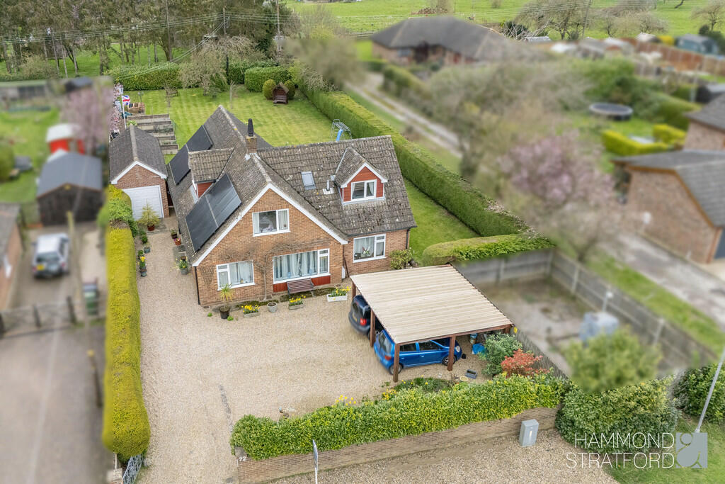 4 bedroom chalet for sale in Ketts Oak, Hethersett, NR9