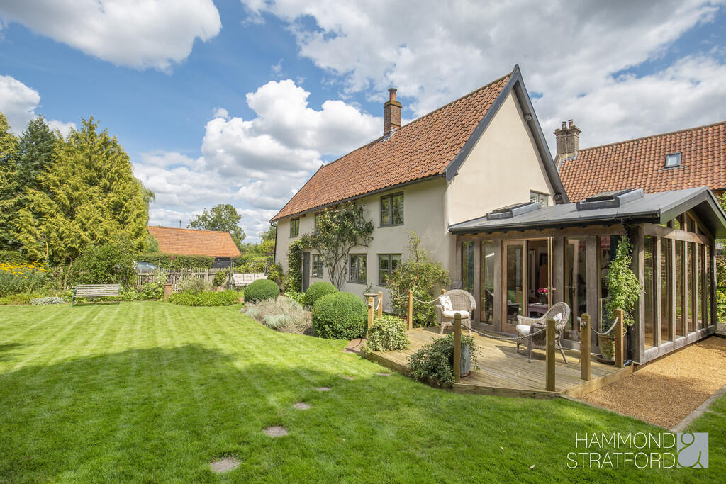 Main image of property: Norwich Road, Tacolneston