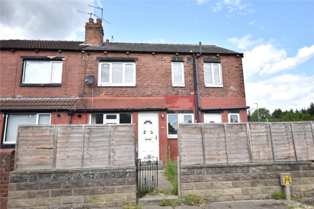 Main image of property: Longroyd Crescent North, Leeds, West Yorkshire