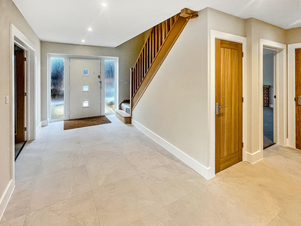 Additional property image - Turnpike Close, Ardleigh, Colchester
