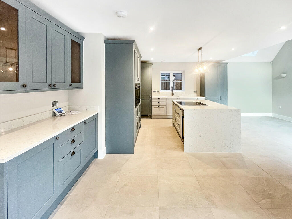Additional property image - Turnpike Close, Ardleigh, Colchester