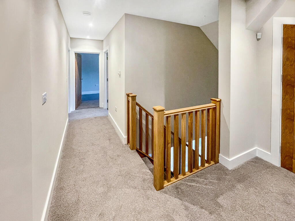 Additional property image - Turnpike Close, Ardleigh, Colchester