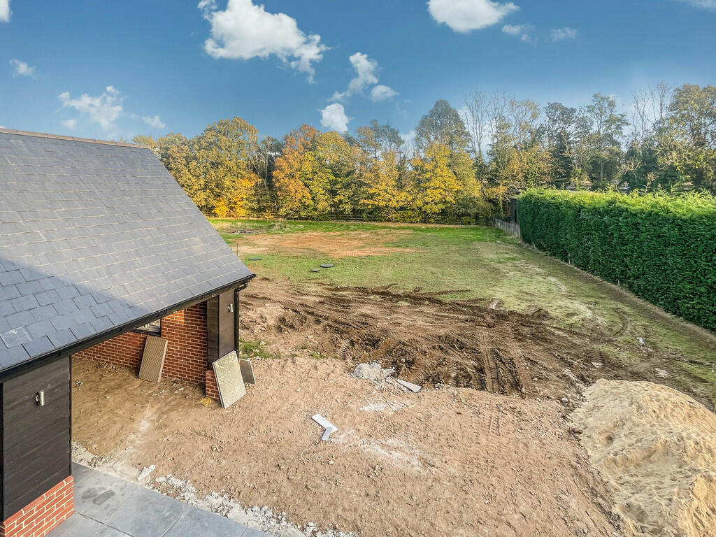 Additional property image - Turnpike Close, Ardleigh, Colchester