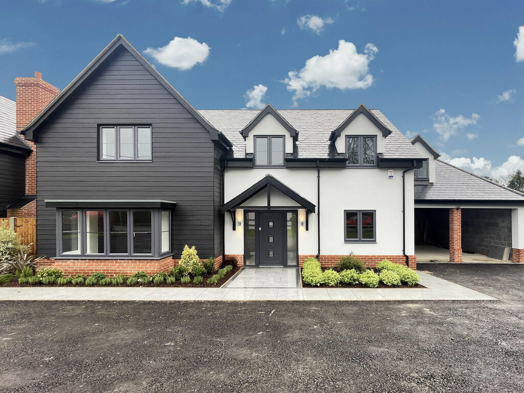 Additional property image - Turnpike Close, Ardleigh, Colchester