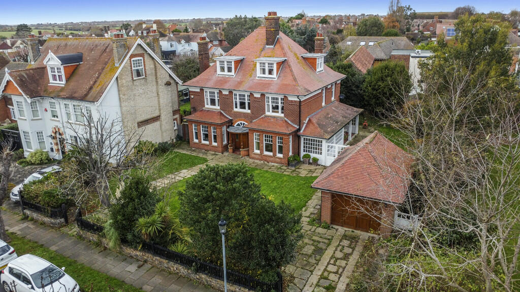 Additional property image - Holland Road, Frinton On Sea, Essex