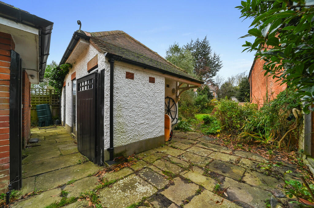 Additional property image - Holland Road, Frinton On Sea, Essex