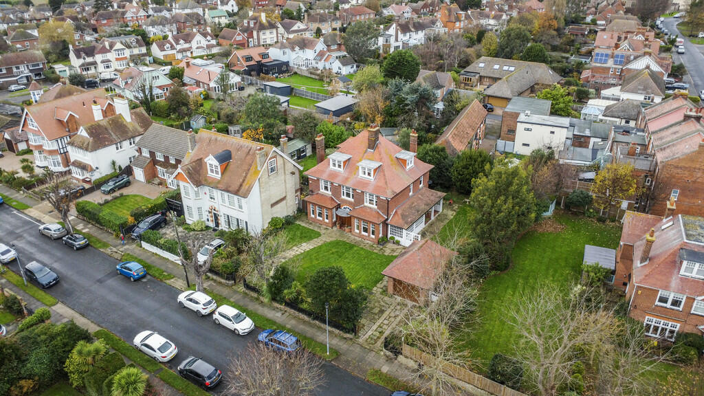 Additional property image - Holland Road, Frinton On Sea, Essex