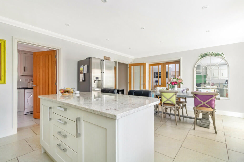 Additional property image - Salis Close, Tiptree