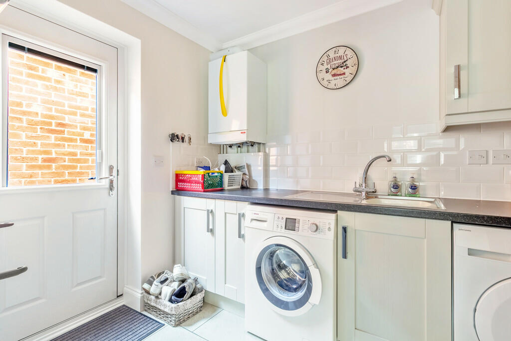 Additional property image - Salis Close, Tiptree