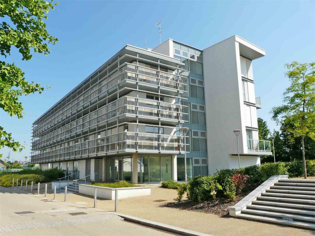 2 bedroom apartment for sale in Kinnear Apartments, New River Village